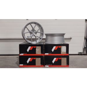 JR-Wheels SL01 Super Light Felgen 19 Zoll 8J ET40 5x114.3 Flow Form Custom Finish